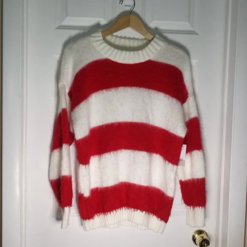 BP Oversize Brushed Pullover Red Ivory Striped XS